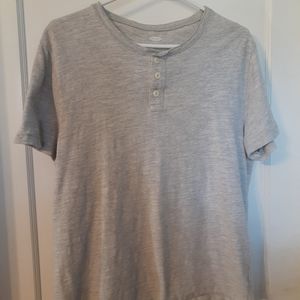 Old Navy grey/white T-shirt